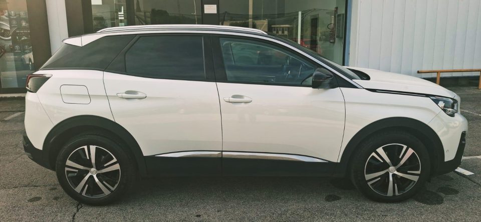 Peugeot 3008, foto 3 di 8