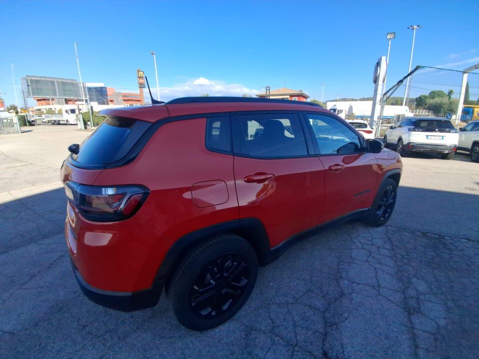 Jeep Compass, foto 5 di 10