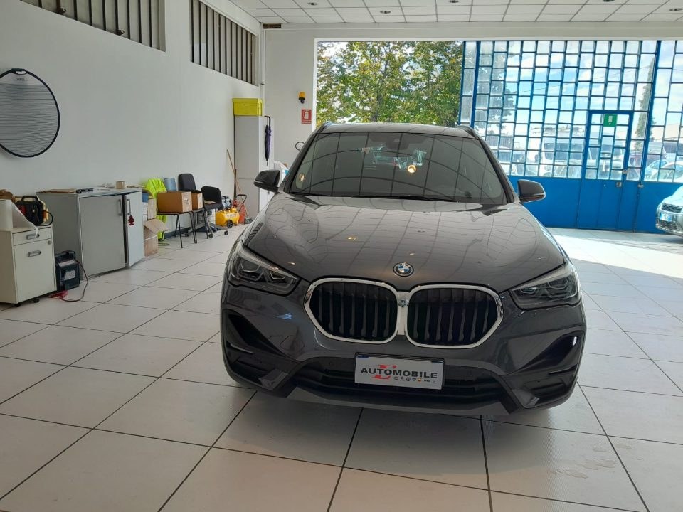 BMW X1, foto 1 di 7