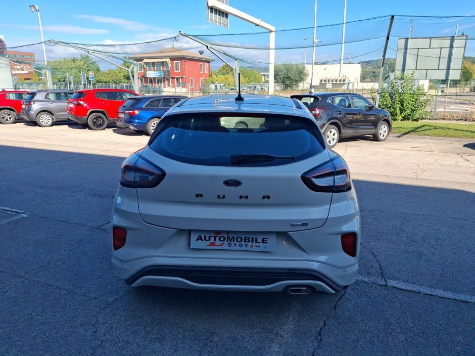 Ford Puma, foto 7 di 8