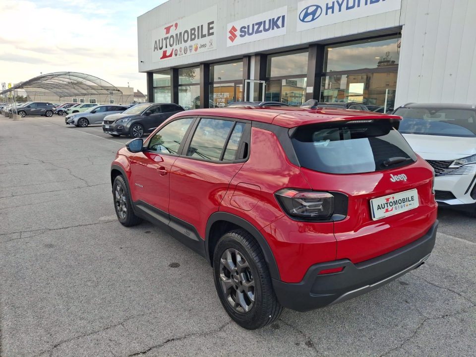 Jeep Avenger, foto 5 di 8