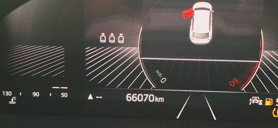 Skoda Karoq, foto 7 di 7
