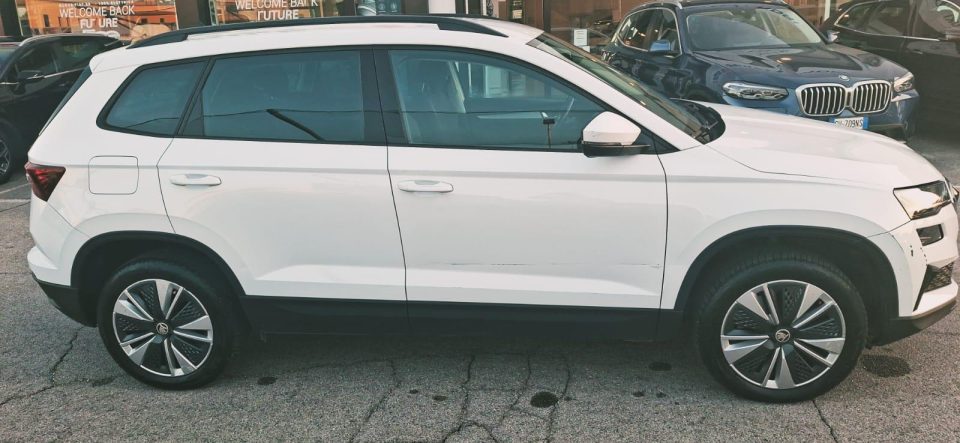 Skoda Karoq, foto 1 di 7