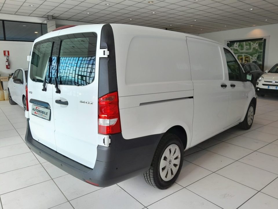 Mercedes-Benz Vito, foto 3 di 8