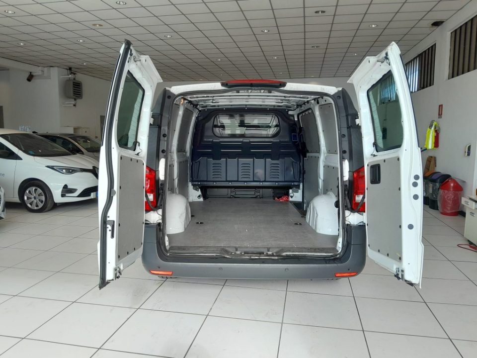 Mercedes-Benz Vito, foto 4 di 8