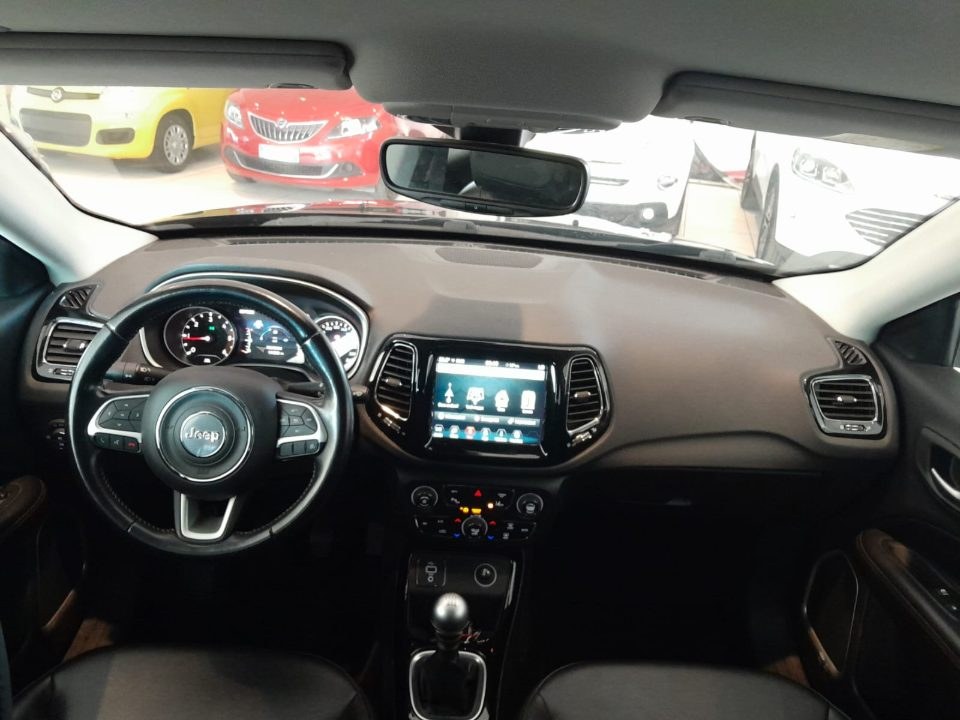 Jeep Compass, foto 5 di 8