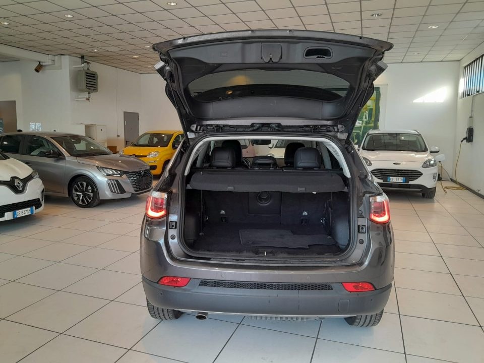 Jeep Compass, foto 4 di 8
