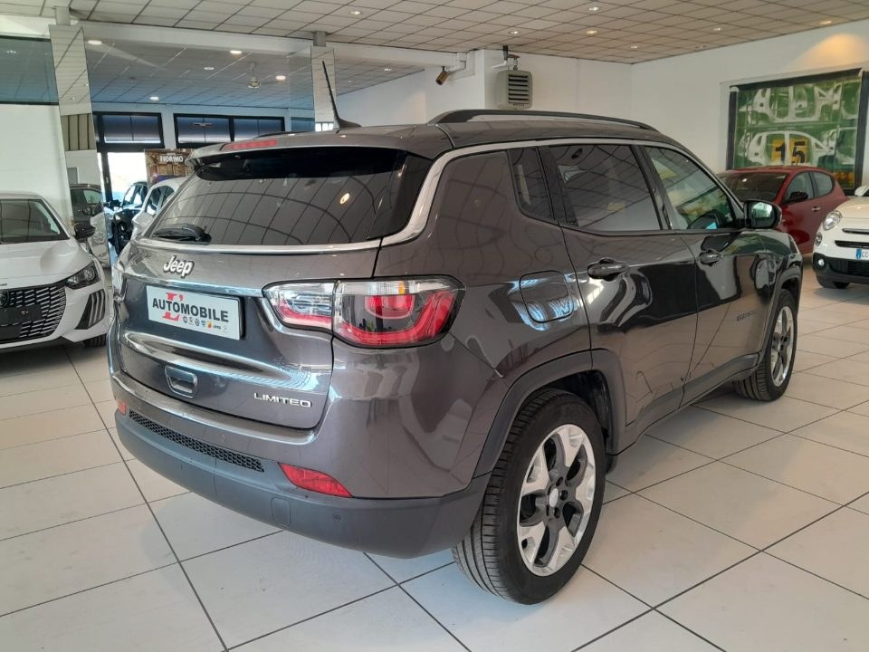 Jeep Compass, foto 7 di 8