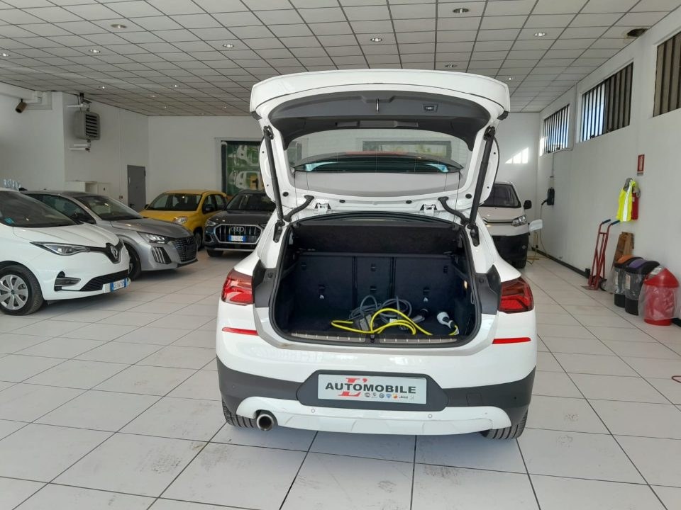 BMW X2, foto 2 di 7
